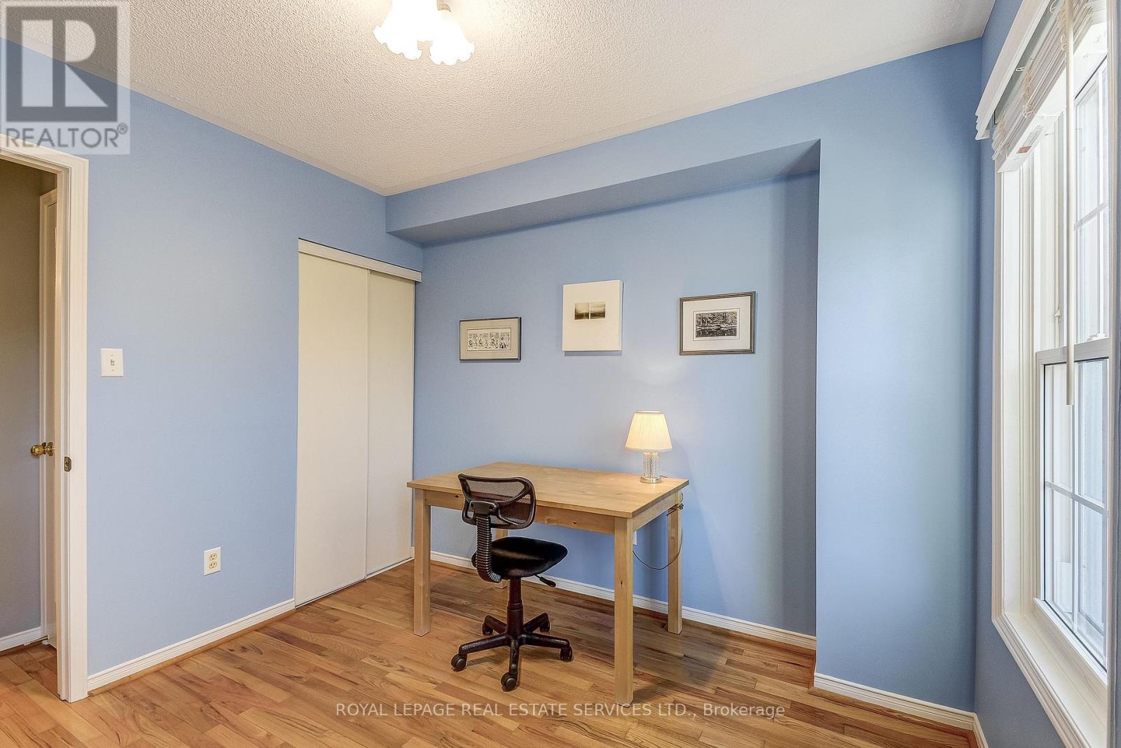 200 Glenashton Drive, Oakville, Ontario  L6H 6H6 - Photo 28 - W12616426