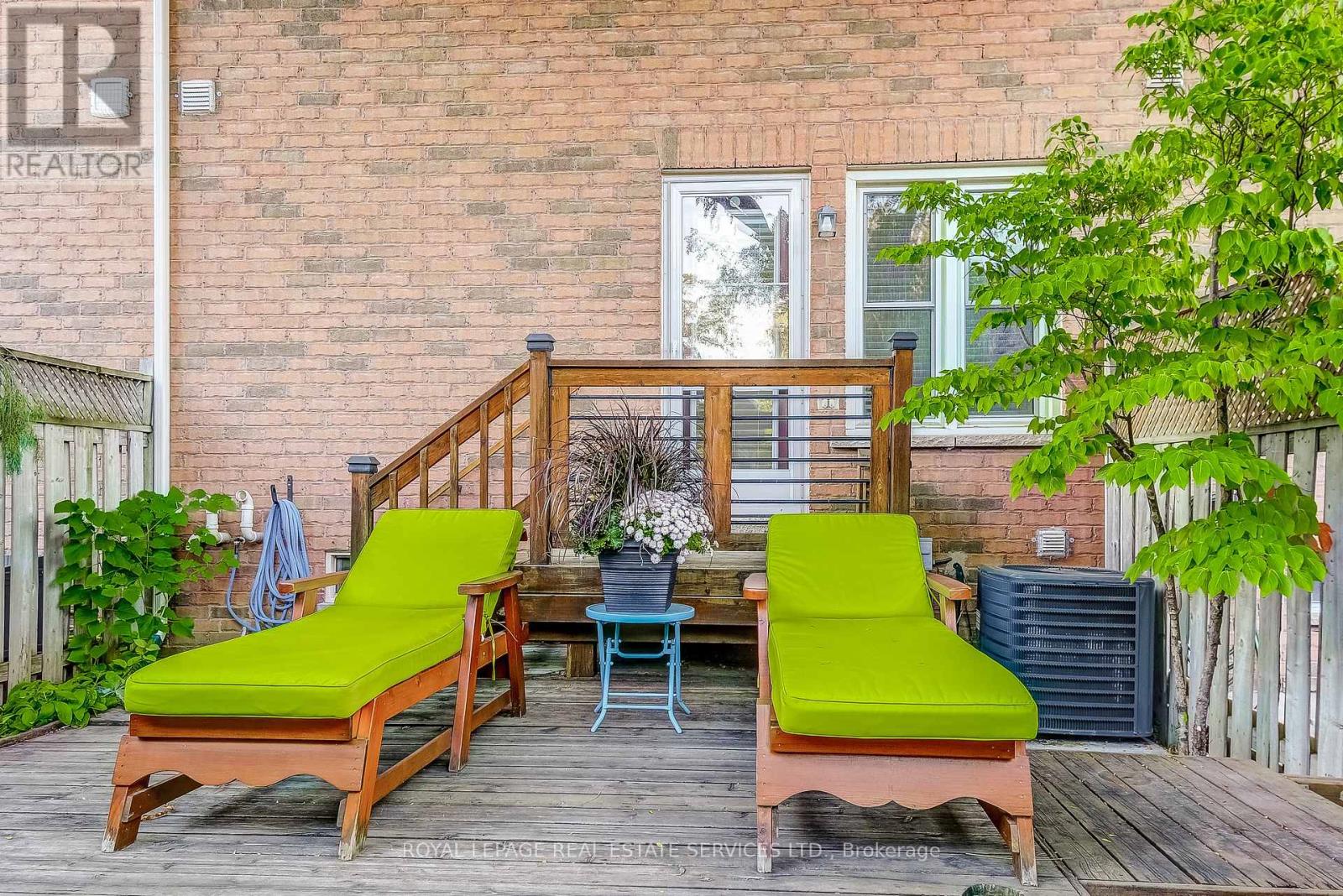 200 Glenashton Drive, Oakville, Ontario  L6H 6H6 - Photo 37 - W12616426