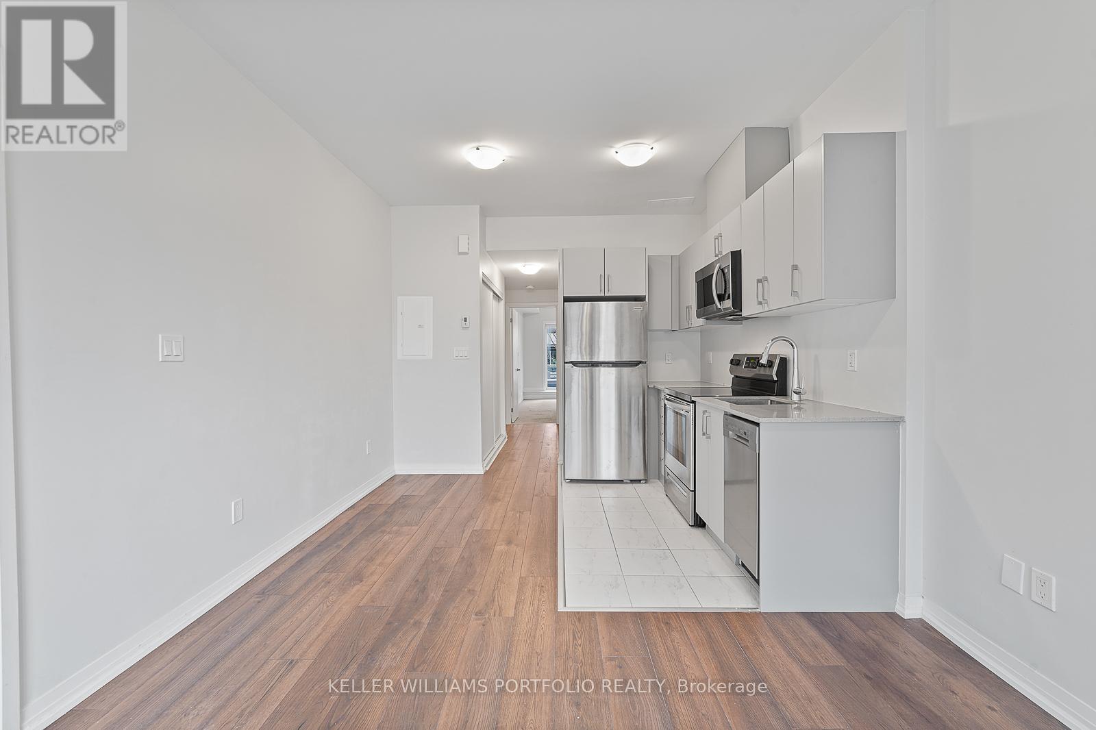 245 - 1145 Journeyman Lane, Mississauga, Ontario  L5J 0B5 - Photo 8 - W12616450