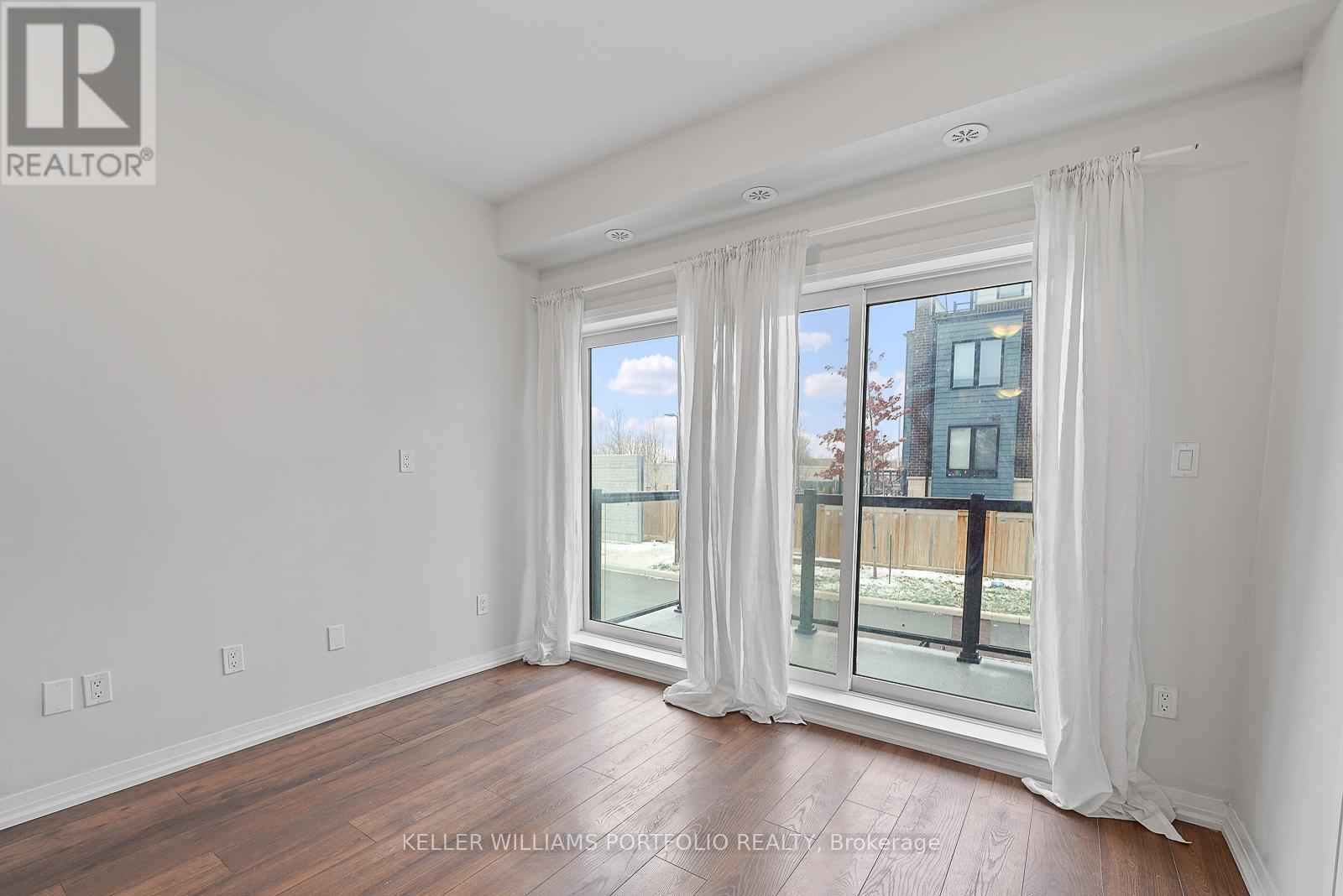 245 - 1145 Journeyman Lane, Mississauga, Ontario  L5J 0B5 - Photo 9 - W12616450