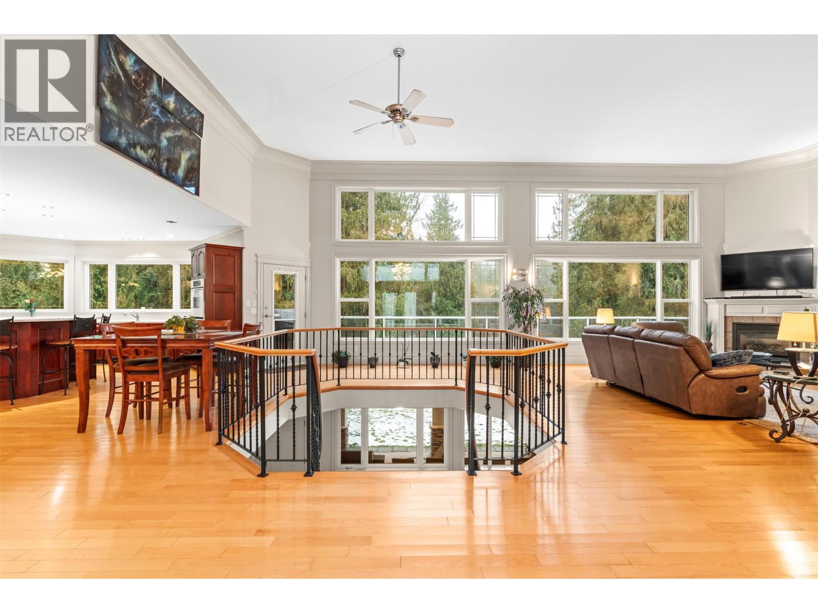 1200 Trans Canada Highway, Sicamous, British Columbia  V0E 2V0 - Photo 5 - 10370718