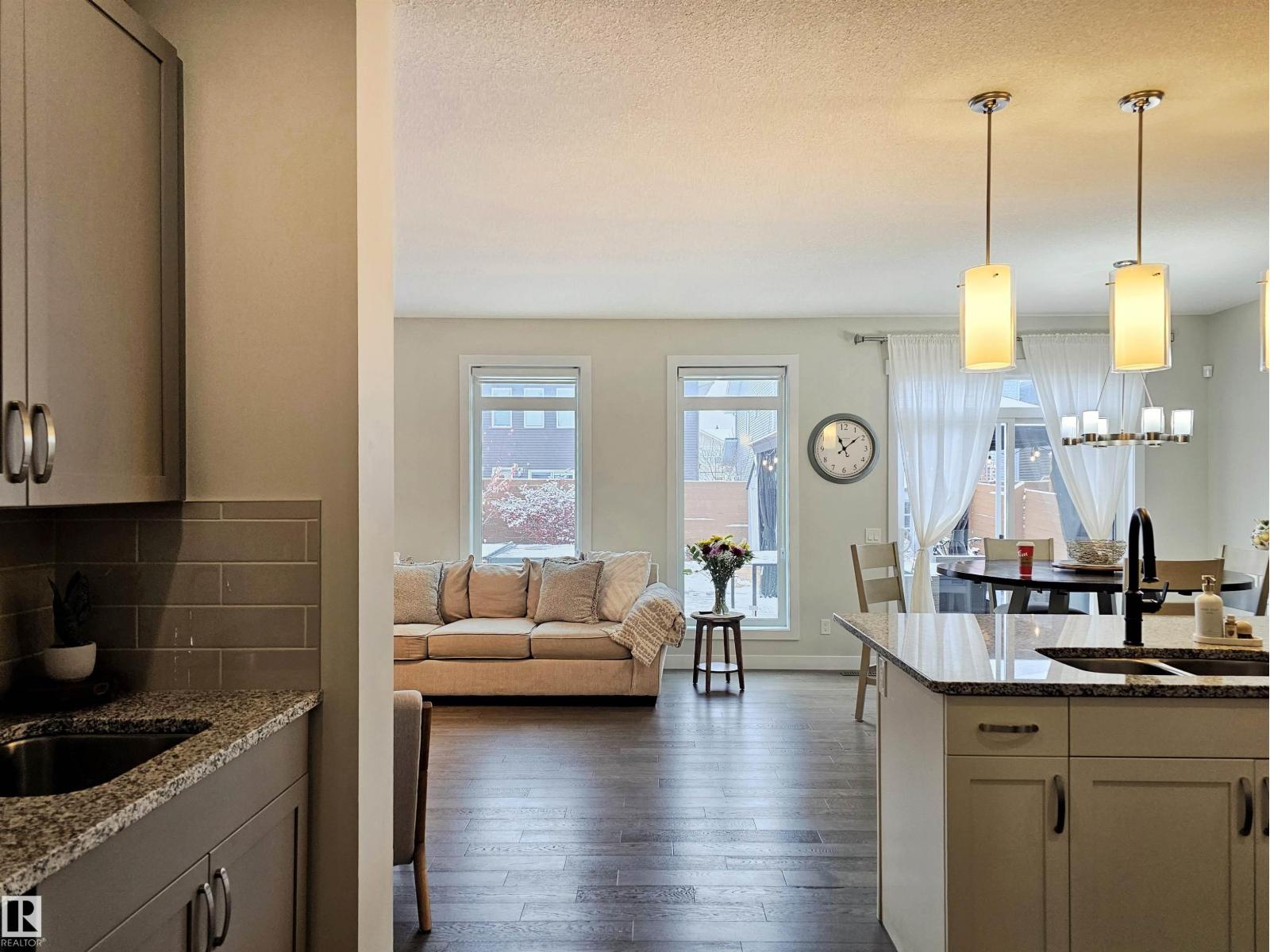 122 Joyal Wy, St. Albert, Alberta  T8N 7V3 - Photo 8 - E4467860