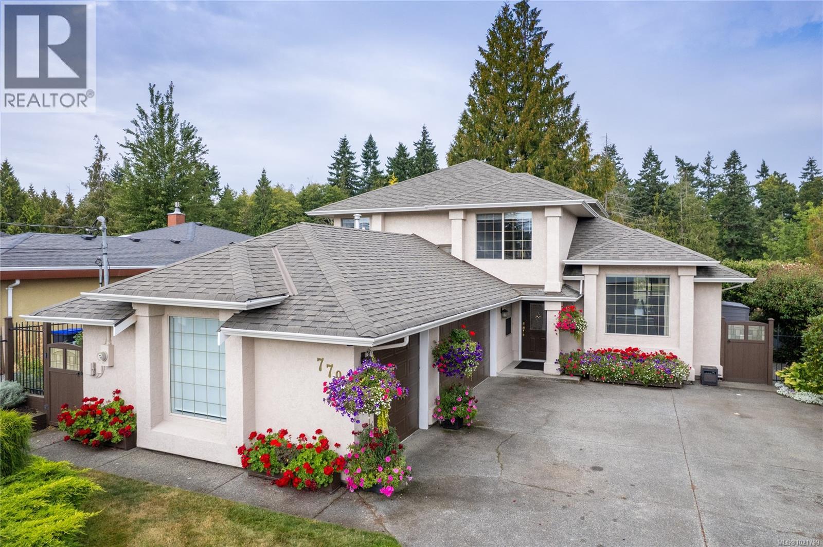 779 Mulholland Dr, Parksville, British Columbia