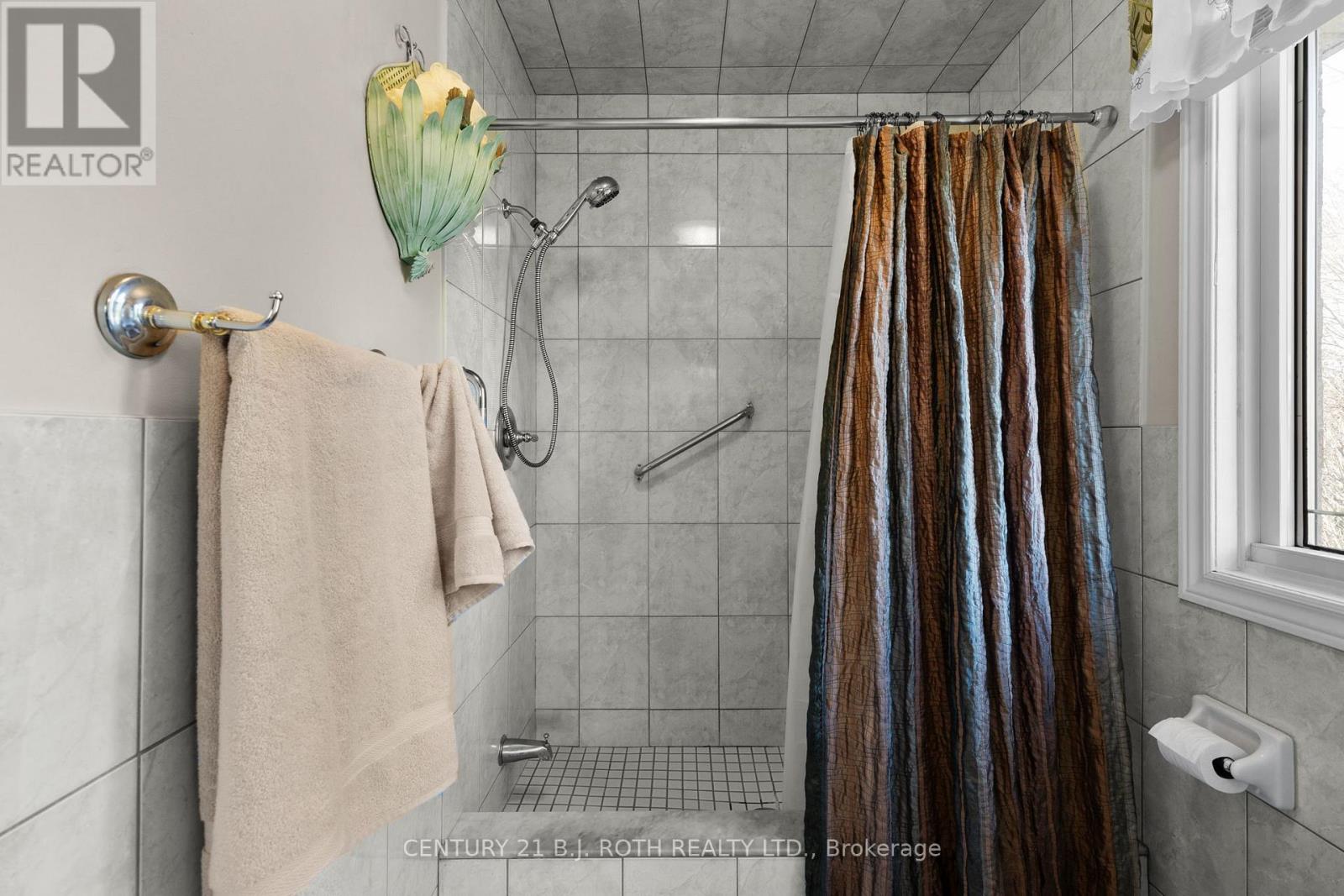 30 Tecumseth Heights Drive, New Tecumseth, Ontario L0G 1W0 - Photo 23 - N12572046