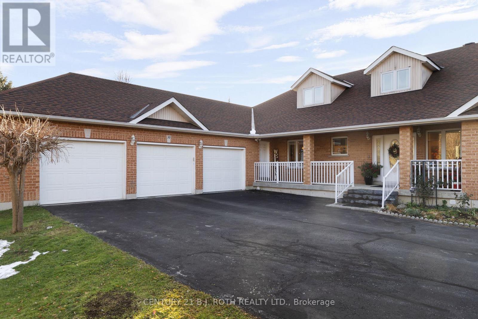 30 Tecumseth Heights Drive, New Tecumseth, Ontario L0G 1W0 - Photo 3 - N12572046