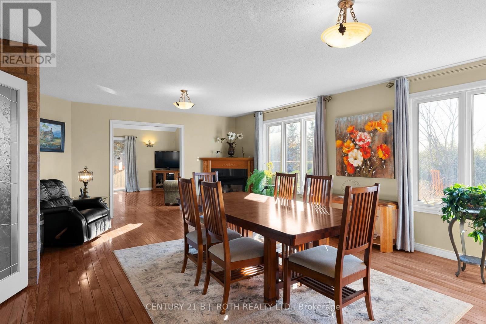 30 Tecumseth Heights Drive, New Tecumseth, Ontario L0G 1W0 - Photo 8 - N12572046