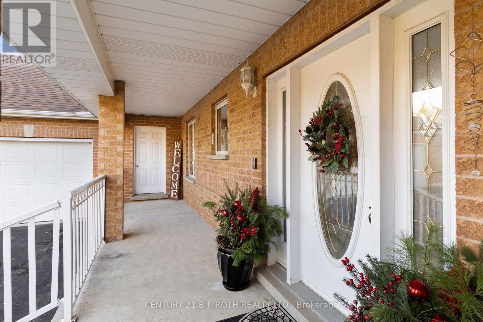 30 Tecumseth Heights Drive, New Tecumseth, Ontario L0G 1W0 - Photo 4 - N12572046