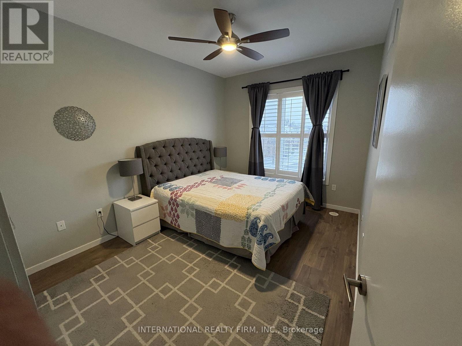 286 Vellwood Common, Oakville, Ontario  L6L 0E8 - Photo 12 - W12615570