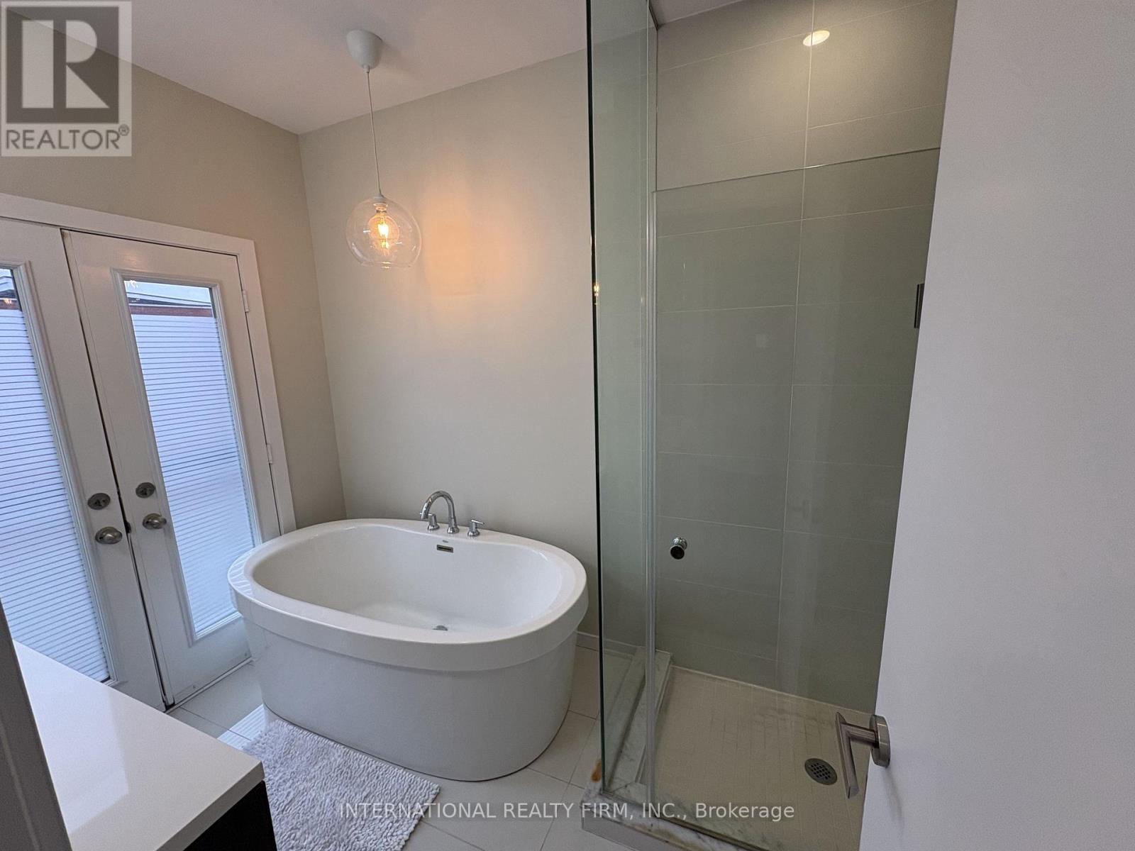 286 Vellwood Common, Oakville, Ontario  L6L 0E8 - Photo 17 - W12615570