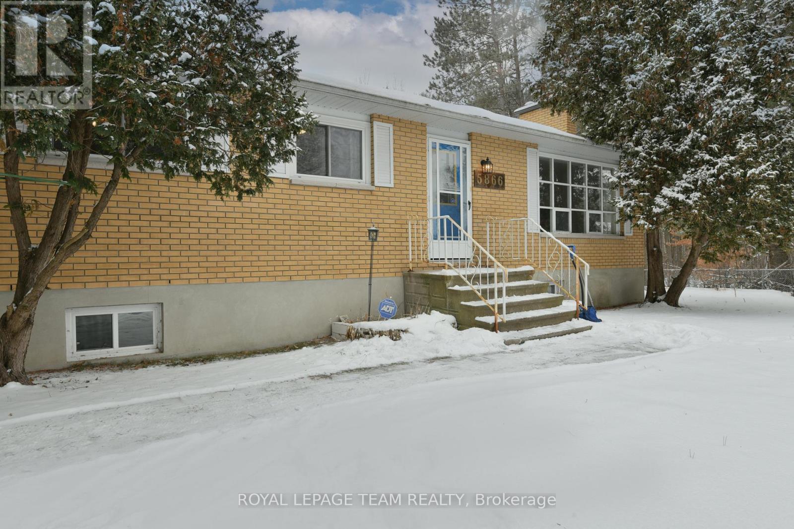 5866 Piperville Road, Ottawa, Ontario  K0A 1K0 - Photo 4 - X12616466