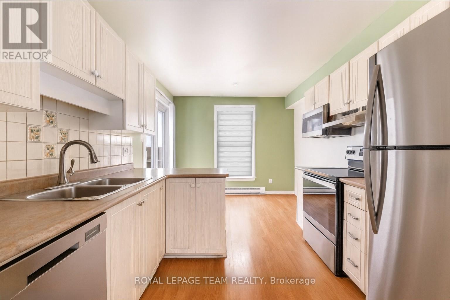 C - 7 Harness Lane, Ottawa, Ontario K2M 1E1 - Photo 4 - X12616588