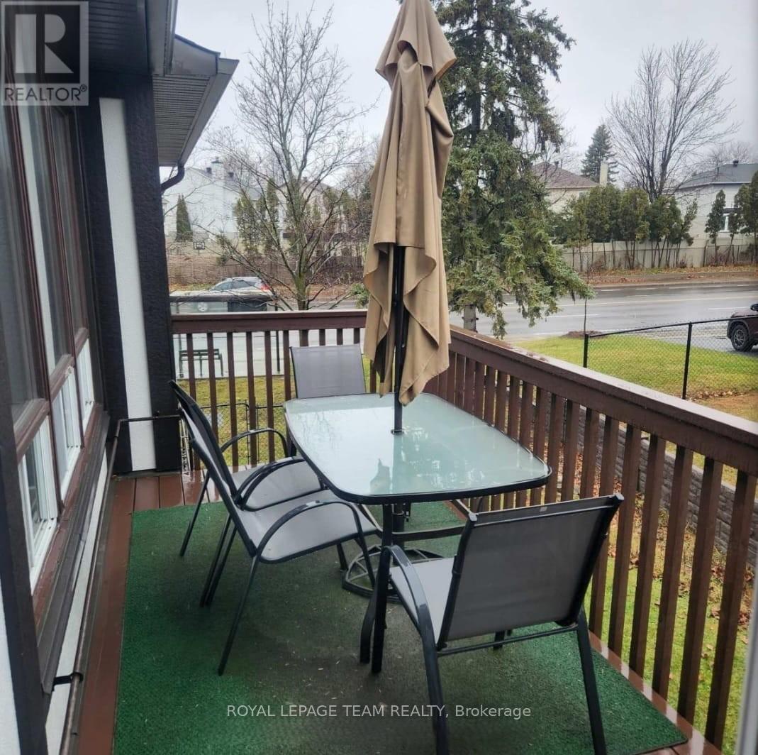 C - 7 Harness Lane, Ottawa, Ontario K2M 1E1 - Photo 5 - X12616588