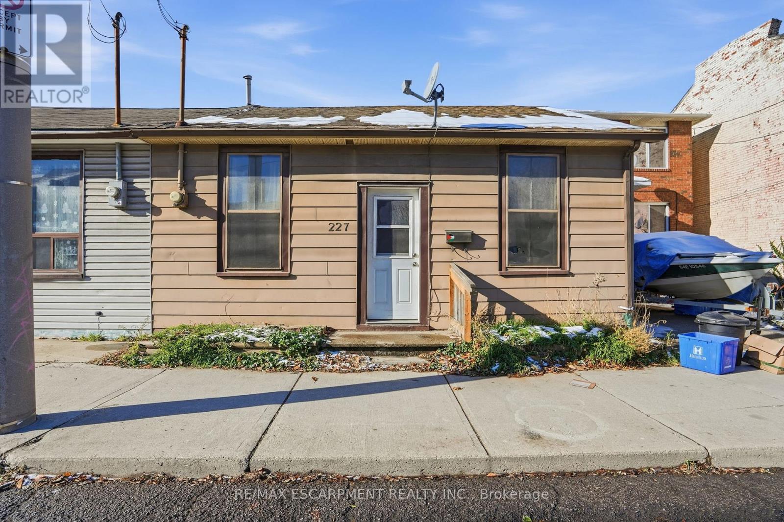 227 WELLINGTON STREET N, Hamilton, Ontario