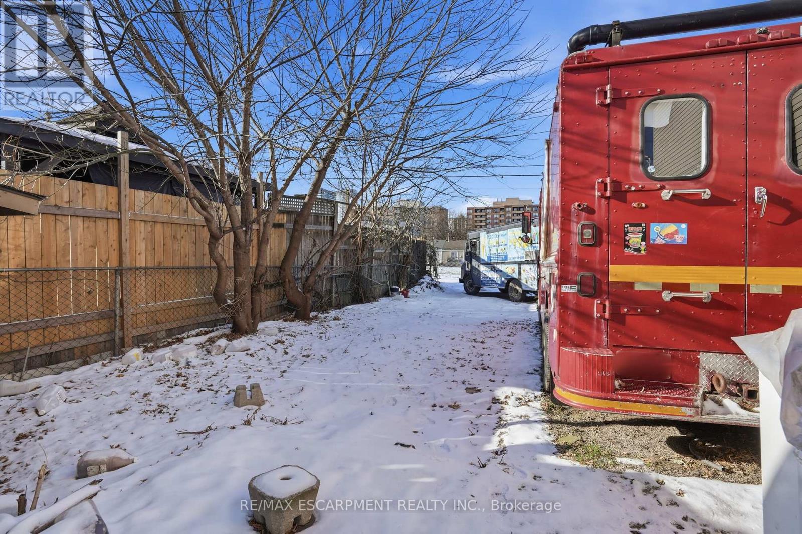 227 Wellington Street N, Hamilton, Ontario  L8L 5A7 - Photo 18 - X12616408