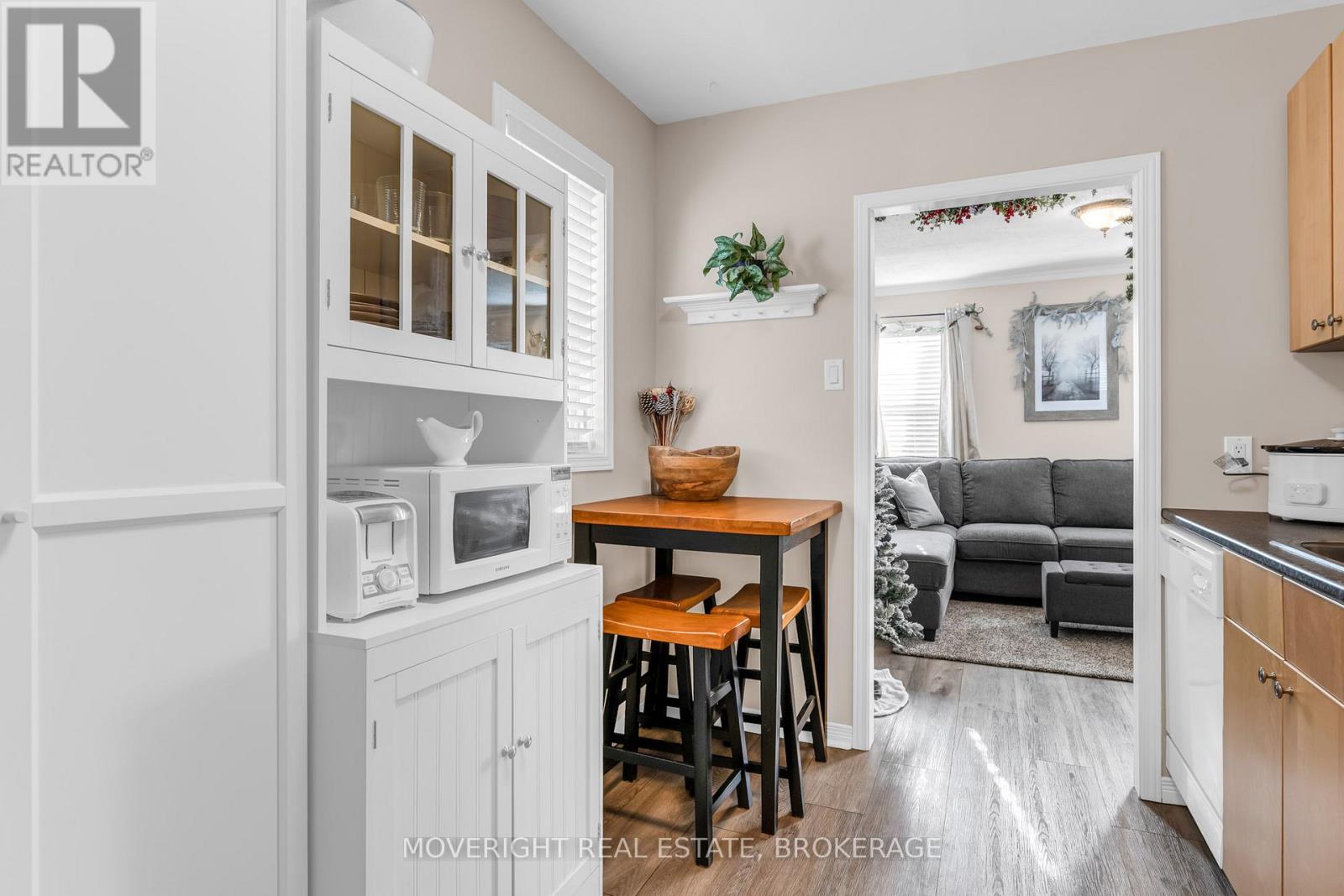 57 Dieppe Road, St. Catharines, Ontario  L2M 6J5 - Photo 5 - X12616554