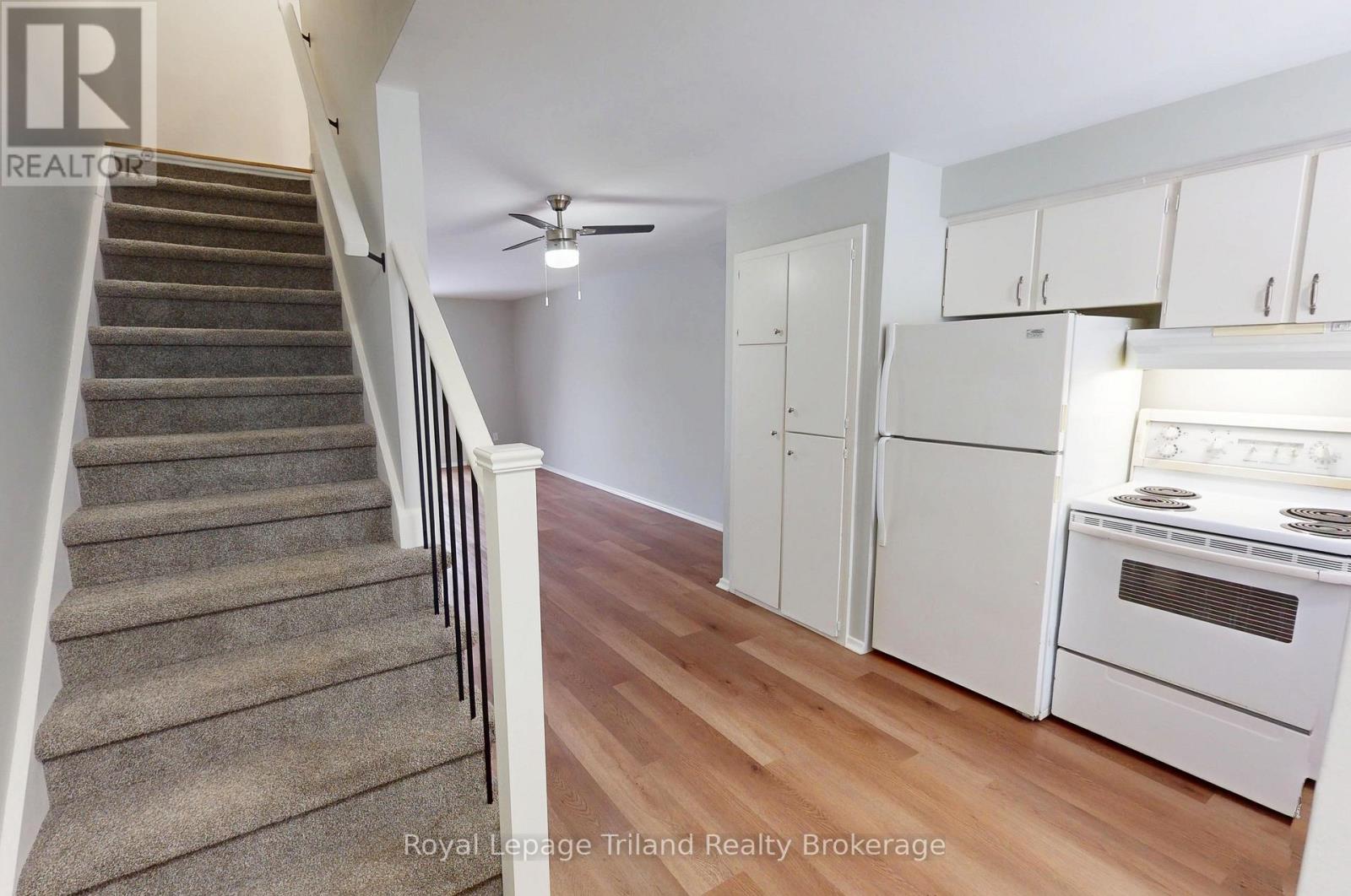 644 Brant Street, Woodstock, Ontario  N4S 5J8 - Photo 2 - X12616496