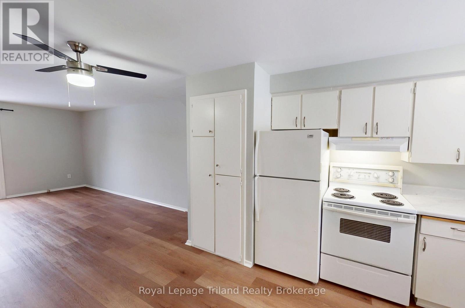 644 Brant Street, Woodstock, Ontario  N4S 5J8 - Photo 3 - X12616496