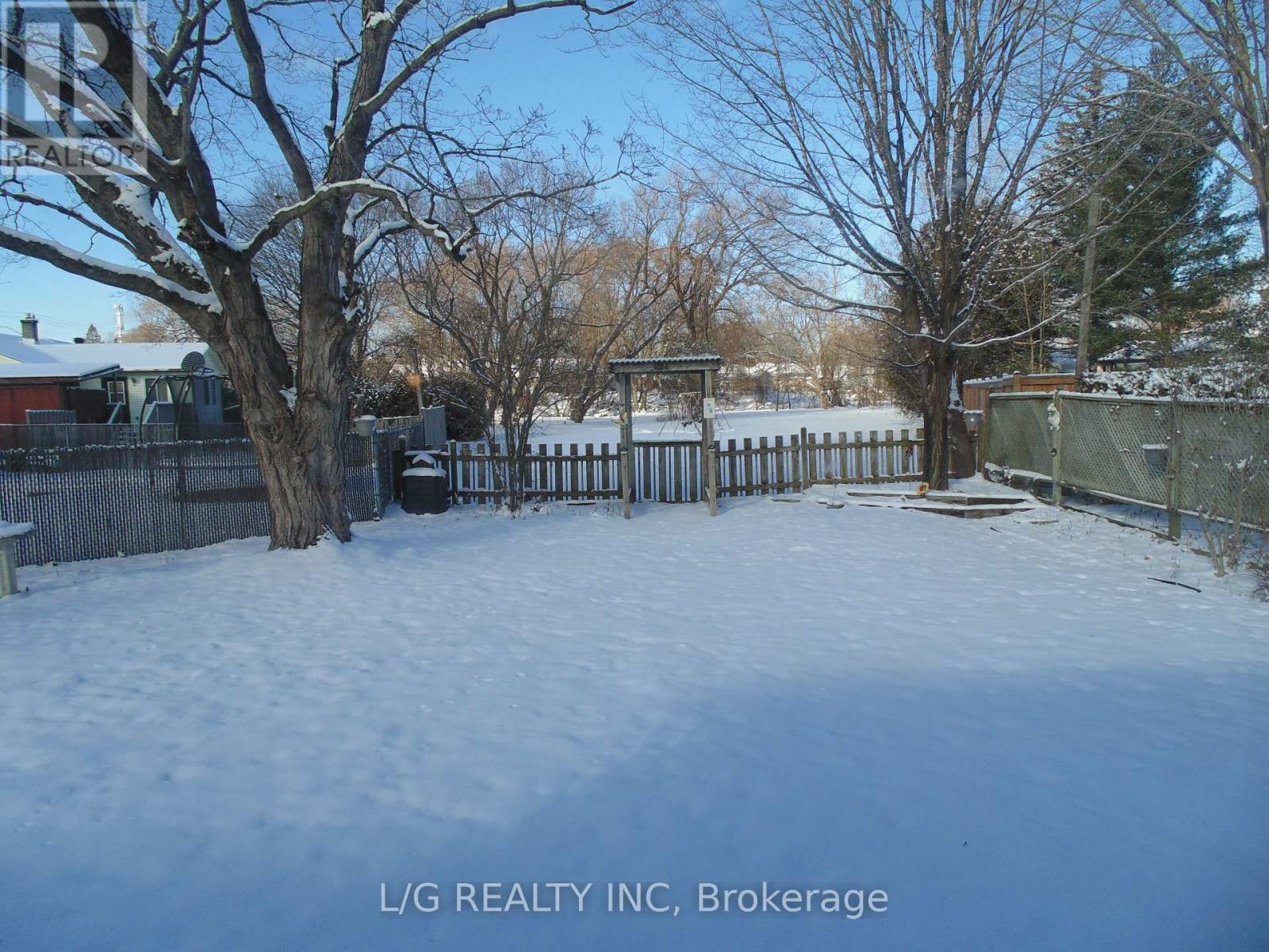 4 Brookview Crescent, Brockville, Ontario  K6V 4P1 - Photo 14 - X12616602