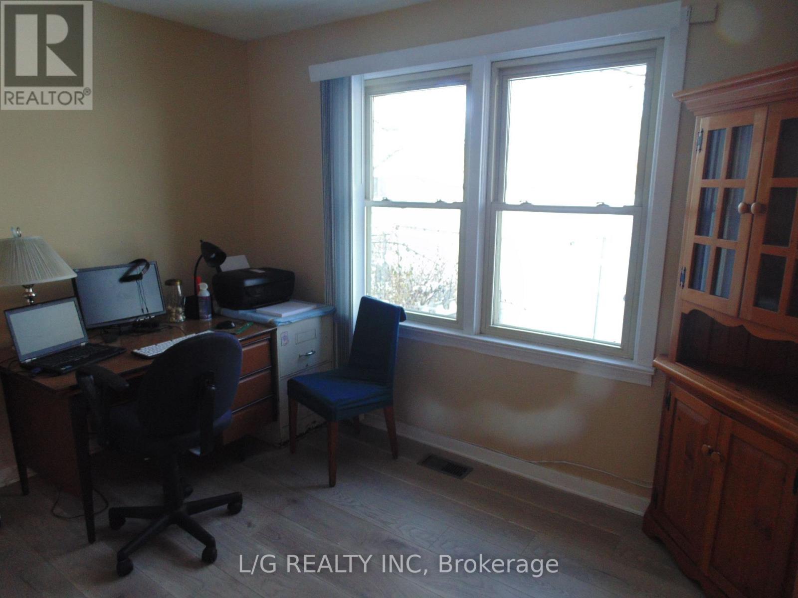 4 Brookview Crescent, Brockville, Ontario  K6V 4P1 - Photo 9 - X12616602