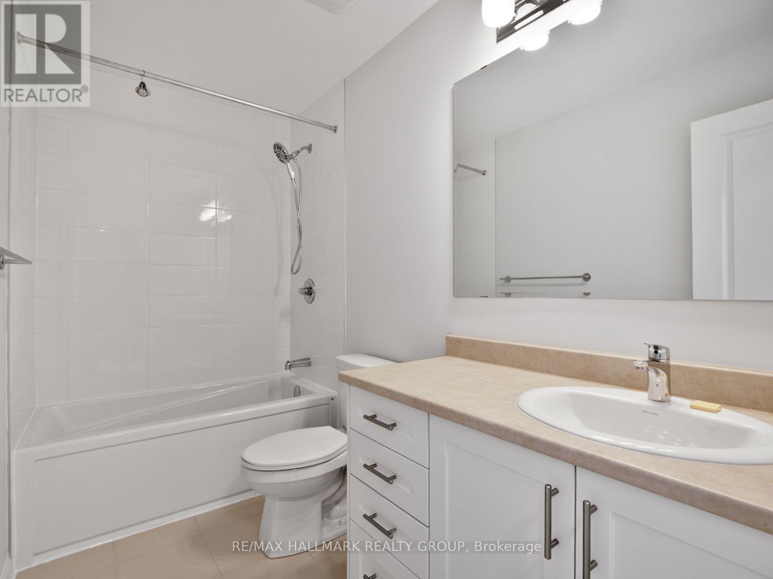 #11 - 701 Glenroy Gilbert Drive, Ottawa, Ontario  K2J 7N8 - Photo 12 - X12595038