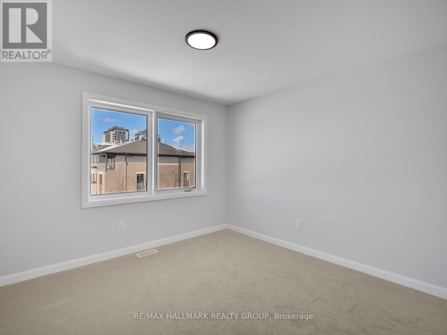 #11 - 701 Glenroy Gilbert Drive, Ottawa, Ontario  K2J 7N8 - Photo 13 - X12595038