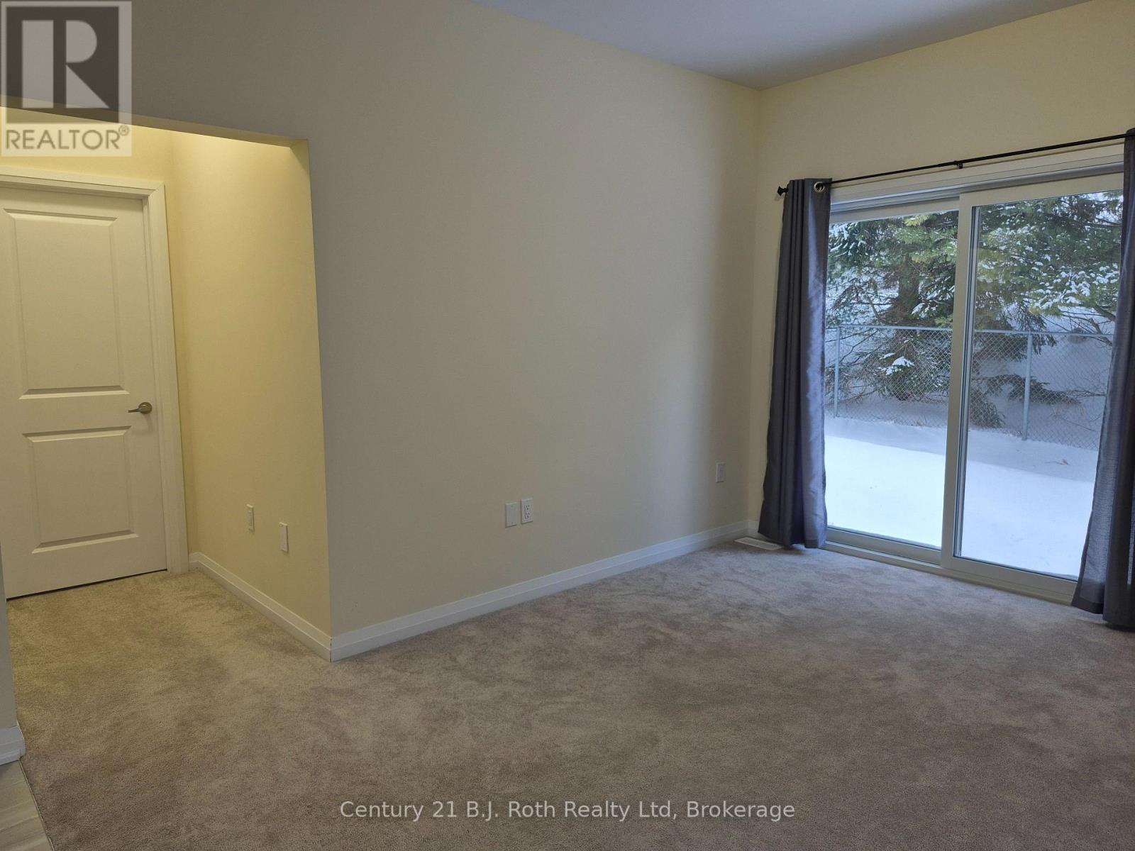 18 Revol Road, Penetanguishene, Ontario  L9M 0W8 - Photo 10 - S12616482