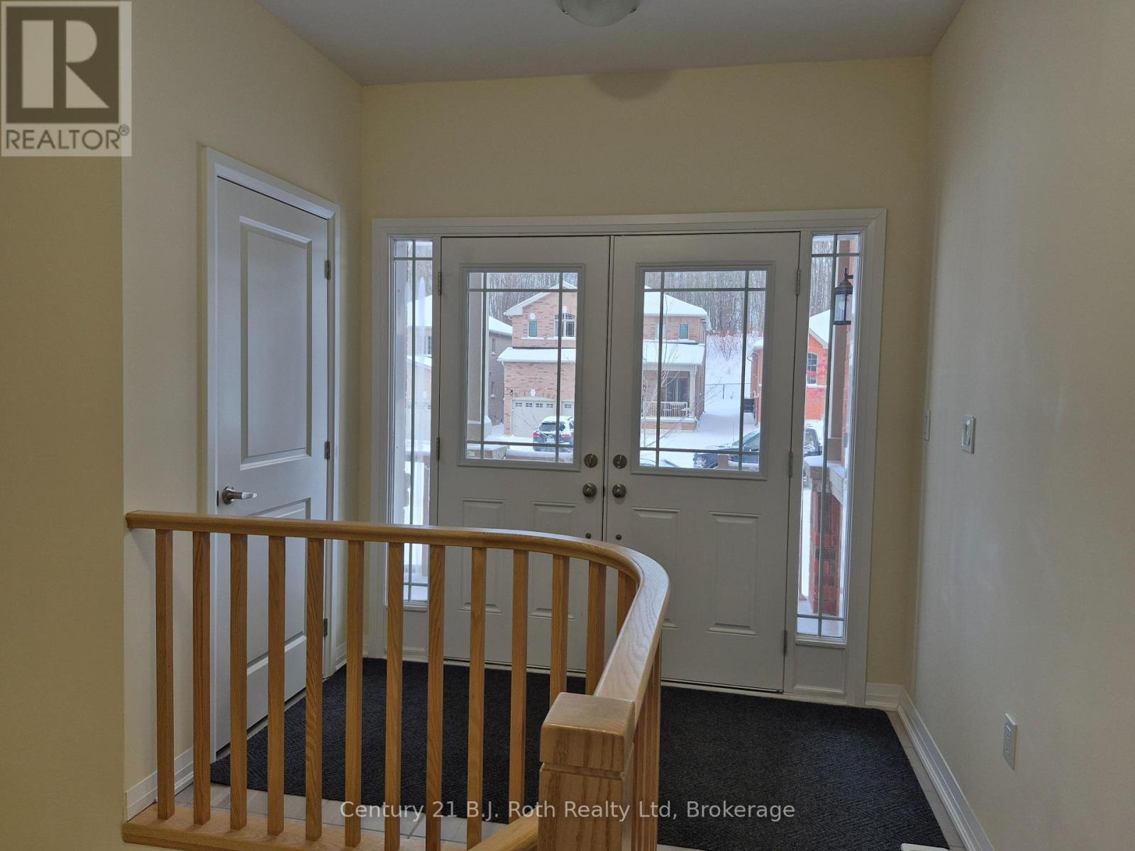 18 Revol Road, Penetanguishene, Ontario  L9M 0W8 - Photo 3 - S12616482