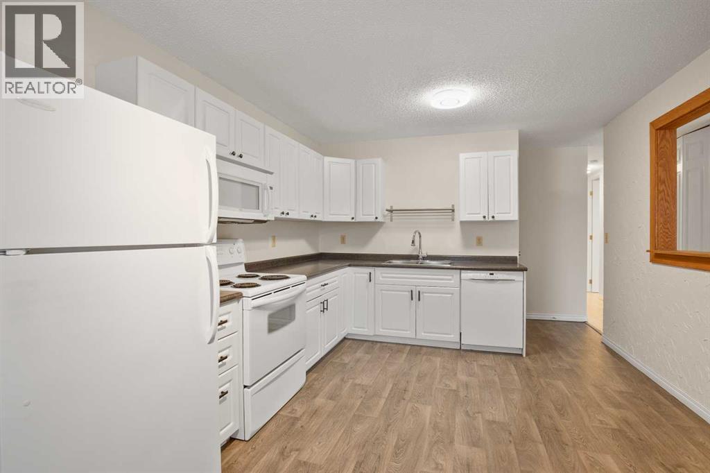 99 Dawson Street, Red Deer, Alberta  T4R 1V8 - Photo 8 - A2273403