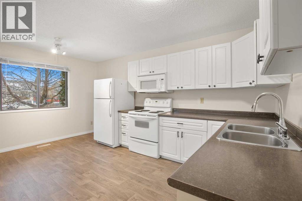 99 Dawson Street, Red Deer, Alberta  T4R 1V8 - Photo 9 - A2273403