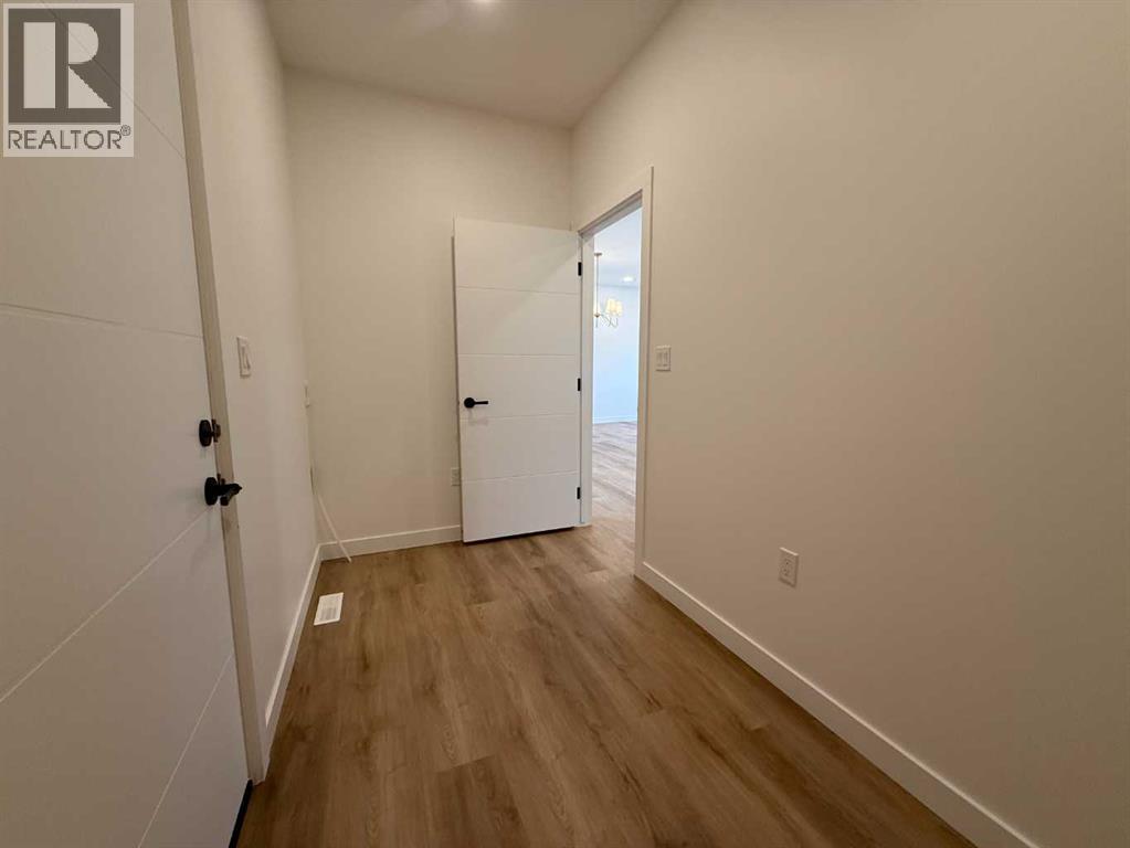 216 Westview Crescent W, Bow Island, Alberta  T0K 0G0 - Photo 18 - A2255648