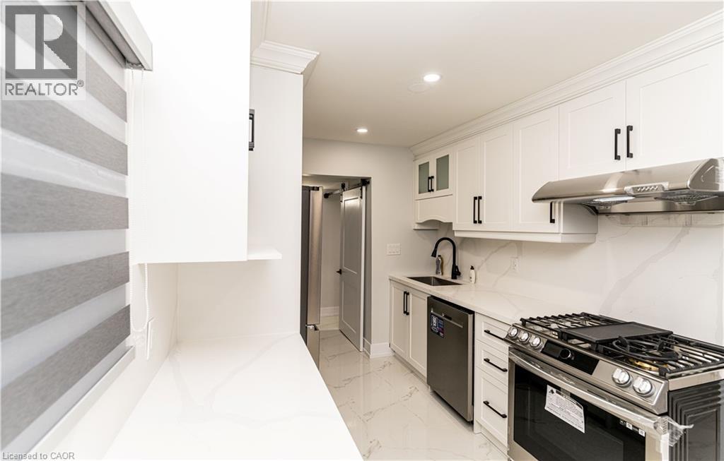 252 Grenfell Street, Hamilton, Ontario  L8H 3J9 - Photo 7 - 40790416