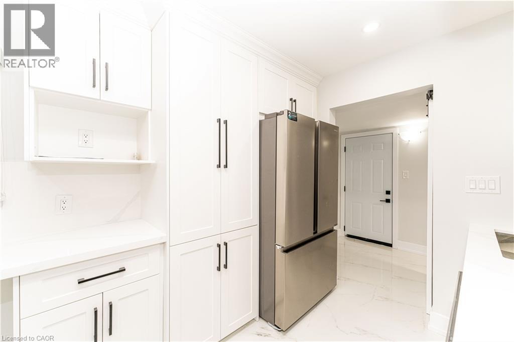 252 Grenfell Street, Hamilton, Ontario  L8H 3J9 - Photo 9 - 40790416