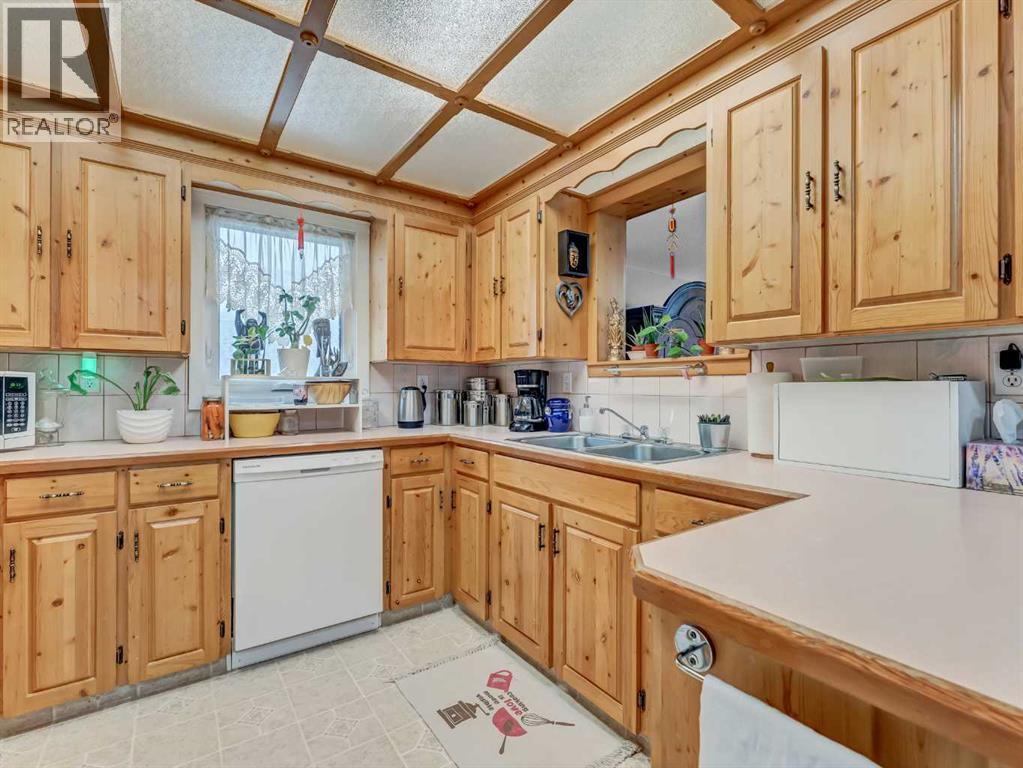 190 Connaught Drive Sw, Medicine Hat, Alberta  T1A 5H6 - Photo 11 - A2273757