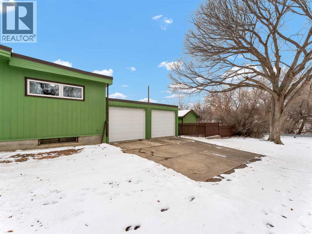 190 Connaught Drive Sw, Medicine Hat, Alberta  T1A 5H6 - Photo 4 - A2273757