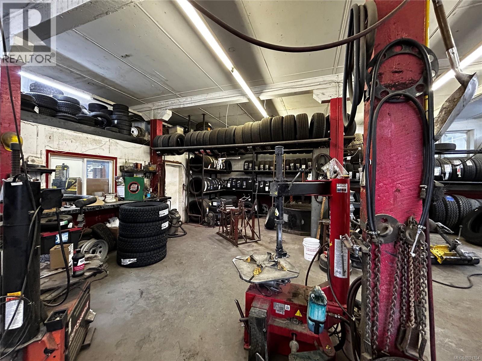 199 Kenvir Rd, Lake Cowichan, British Columbia  V0R 2G0 - Photo 16 - 1021704