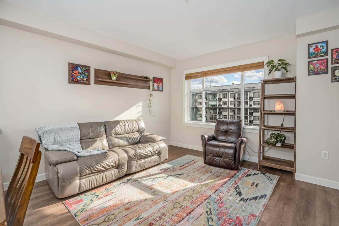 309 8561 E 203a Street, Langley, British Columbia V2Y 3L7 - Photo 3 - R3073133