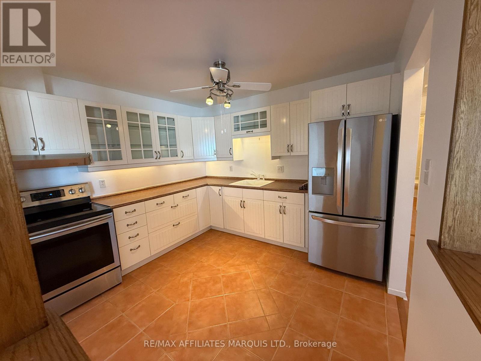 307 - 220 Kenyon Street W, North Glengarry, Ontario  K0C 1A0 - Photo 5 - X12616566