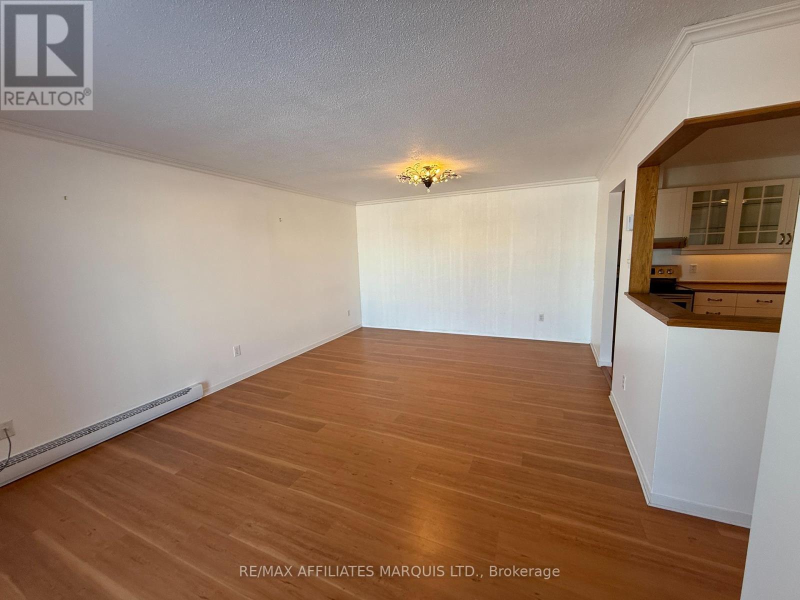 307 - 220 Kenyon Street W, North Glengarry, Ontario  K0C 1A0 - Photo 9 - X12616566