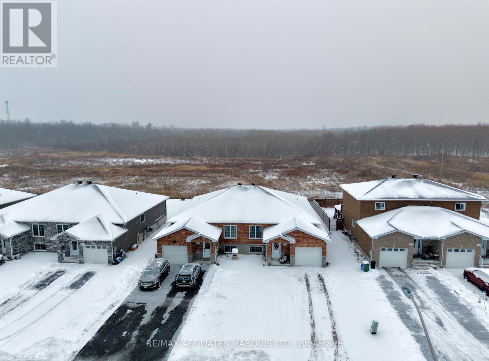 109 French Avenue, South Stormont, Ontario  K0C 1P0 - Photo 2 - X12616578