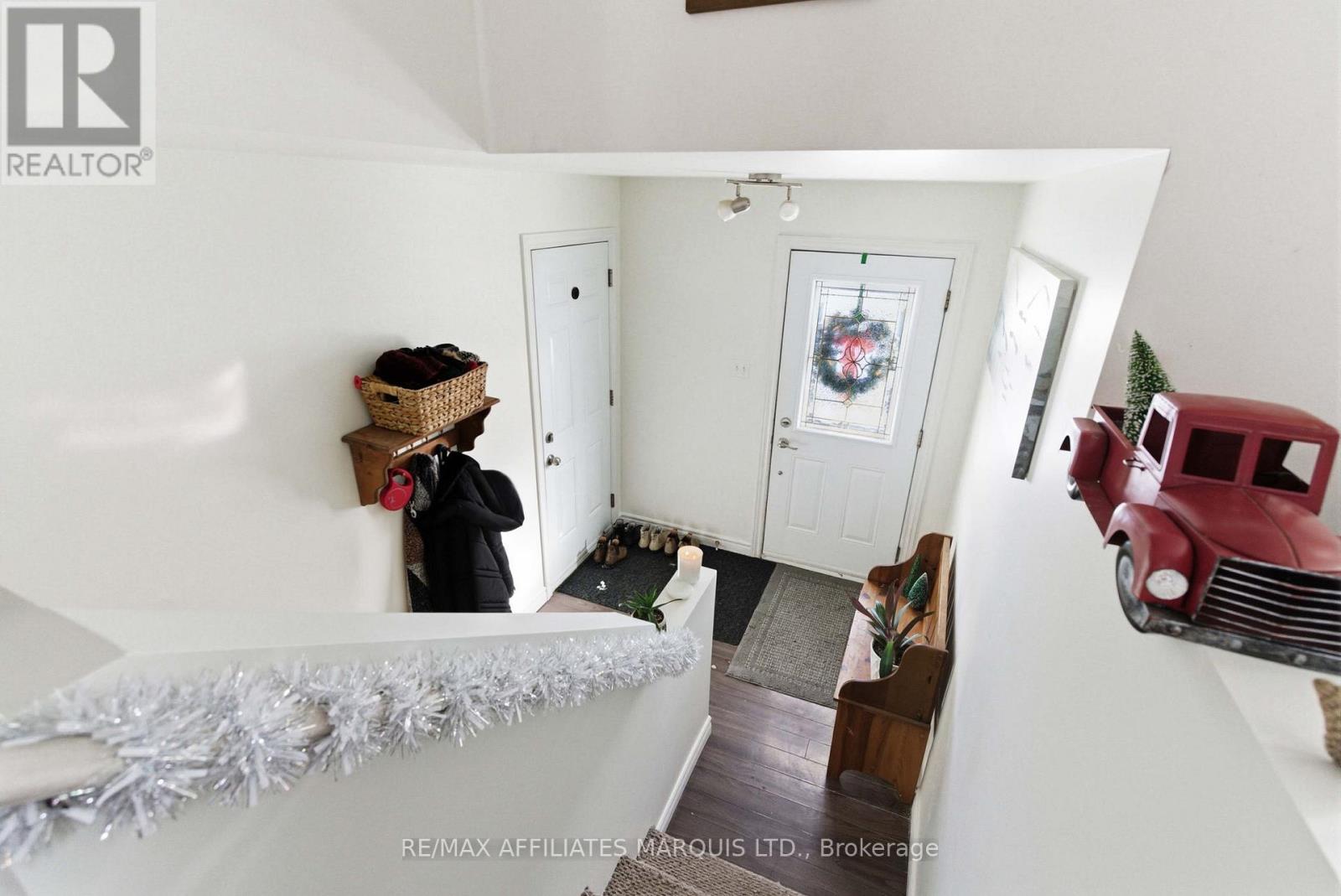 109 French Avenue, South Stormont, Ontario  K0C 1P0 - Photo 3 - X12616578