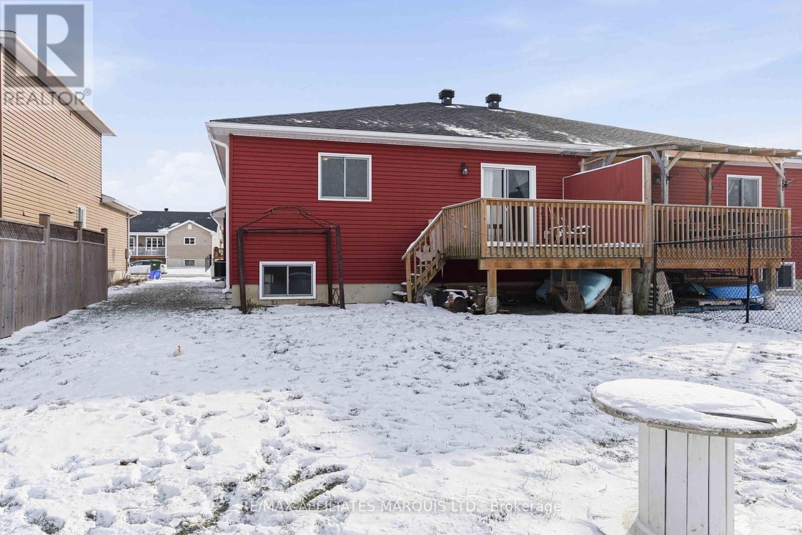 109 French Avenue, South Stormont, Ontario  K0C 1P0 - Photo 30 - X12616578