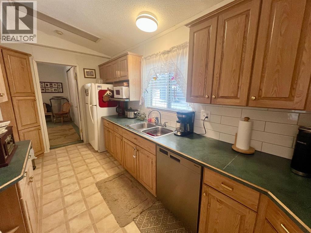 418, 37543 England Way, Rural Red Deer County, Alberta  T2S 2C3 - Photo 5 - A2274485