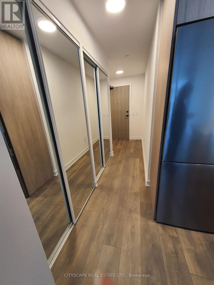 916 - 35 Tubman Avenue W, Toronto, Ontario  L5B 6V1 - Photo 4 - C12615090