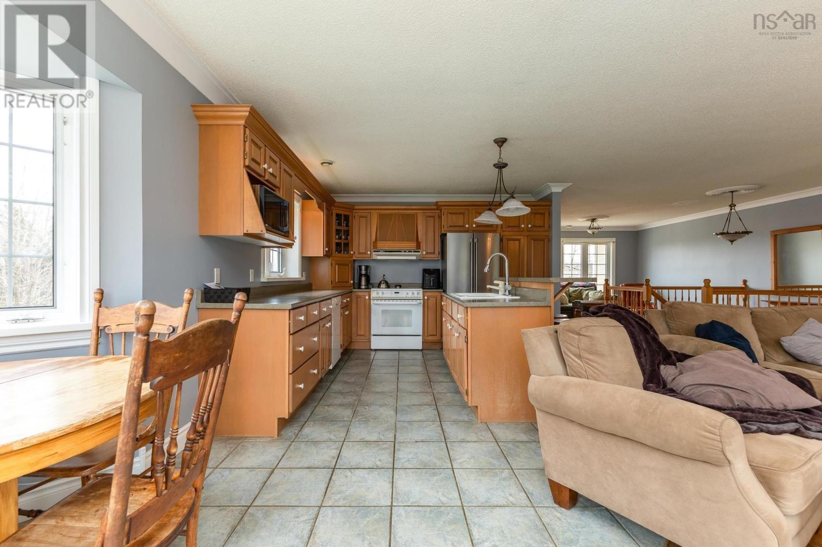 209 Mill Village Road, Shubenacadie, Nova Scotia  B0N 2H0 - Photo 10 - 202509551