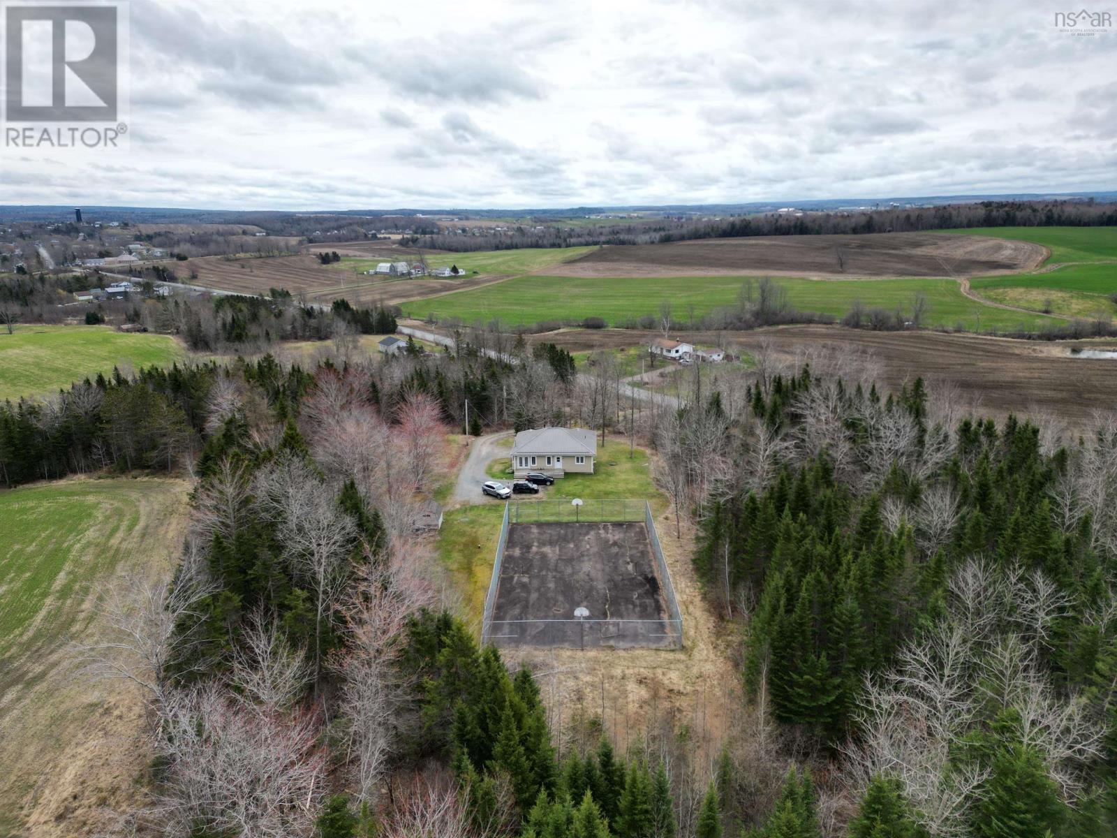 209 Mill Village Road, Shubenacadie, Nova Scotia  B0N 2H0 - Photo 8 - 202509551