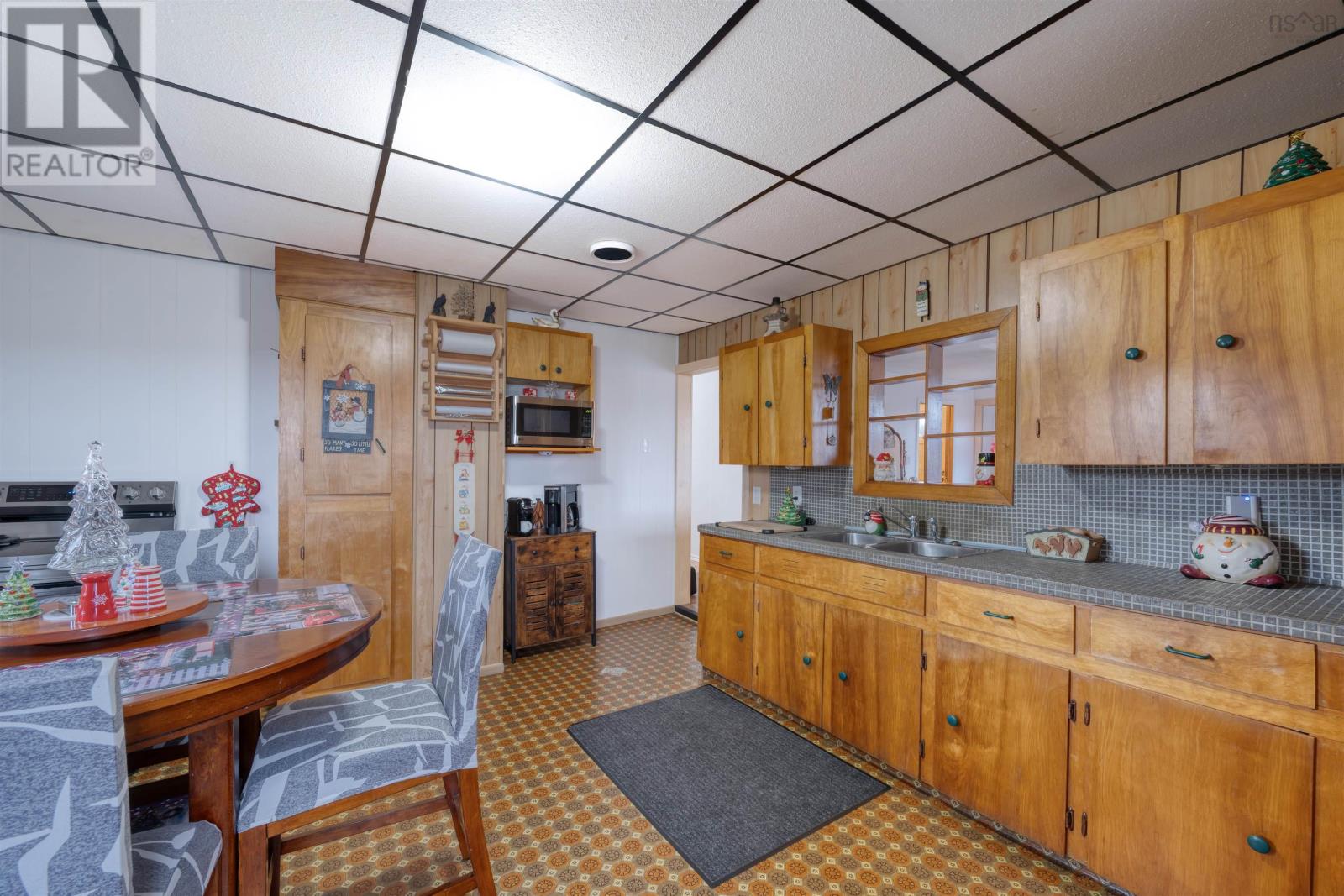 87 Pool Road, Sheet Harbour, Nova Scotia  B0J 3H0 - Photo 8 - 202529232