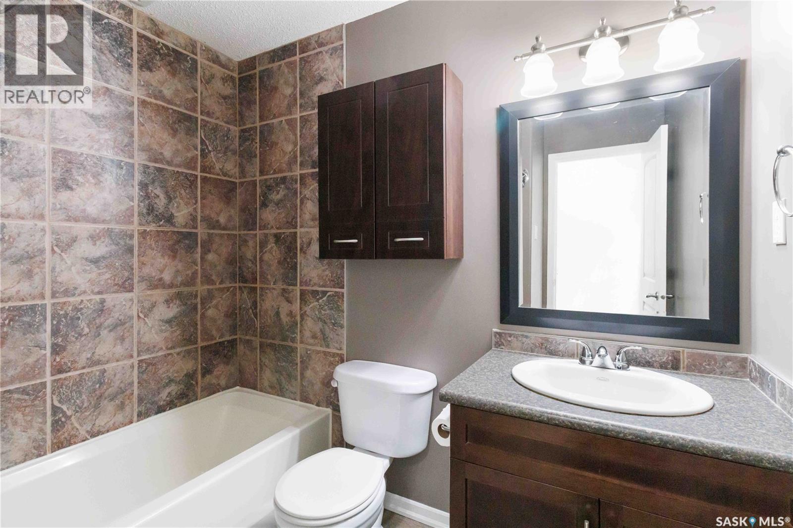 24 2 Summers Place, Saskatoon, Saskatchewan  S7H 3W4 - Photo 12 - SK025464