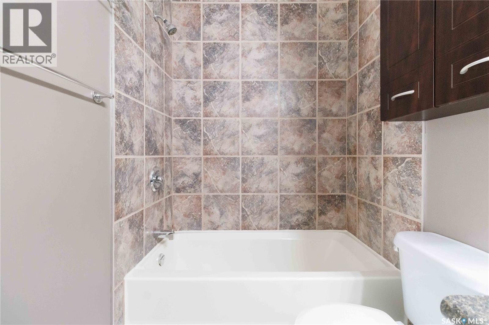 24 2 Summers Place, Saskatoon, Saskatchewan  S7H 3W4 - Photo 13 - SK025464