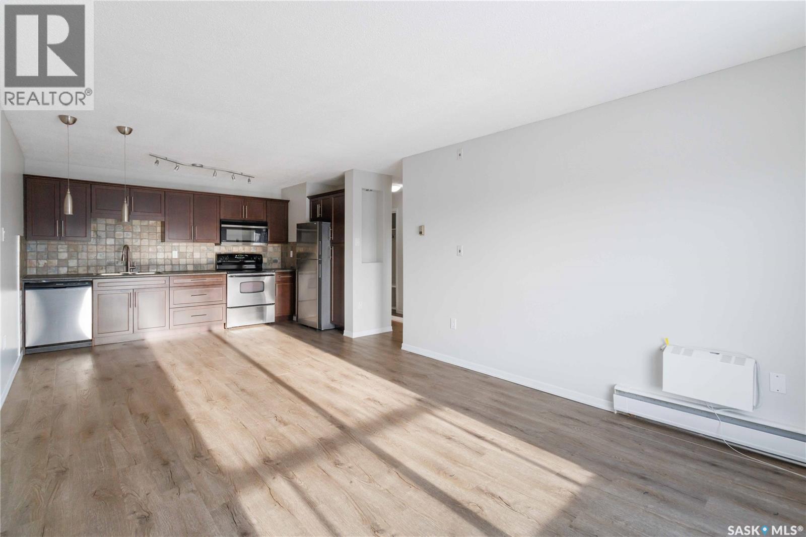 24 2 Summers Place, Saskatoon, Saskatchewan  S7H 3W4 - Photo 3 - SK025464