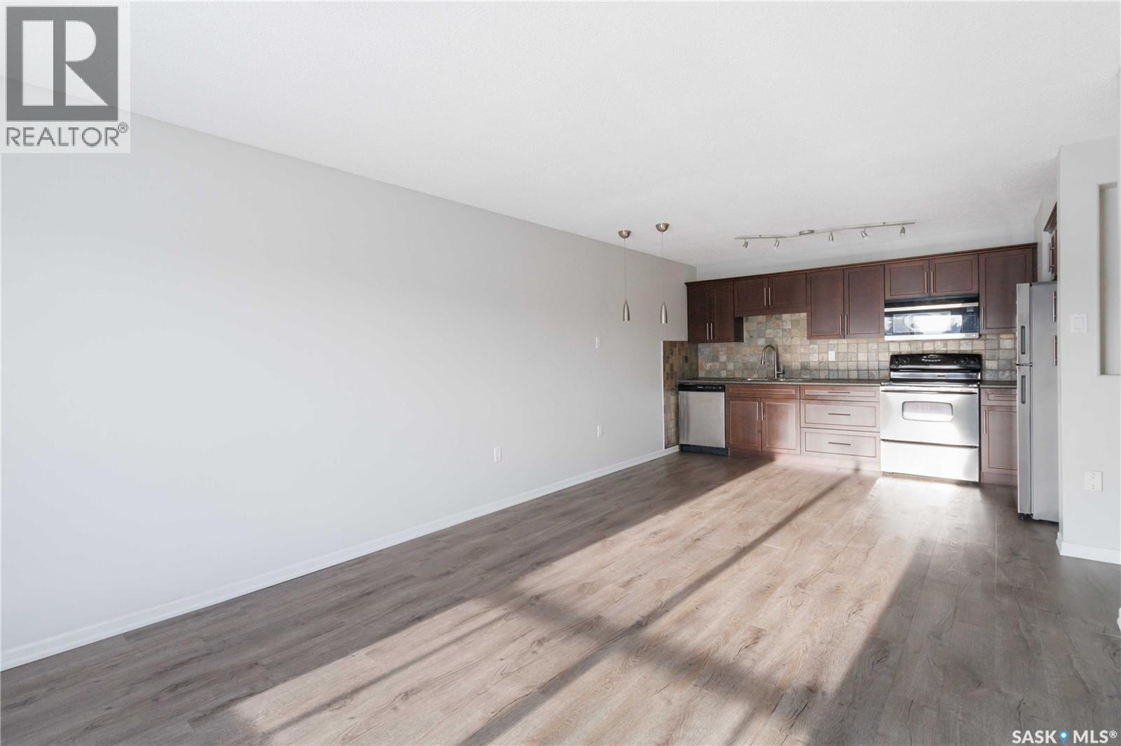 24 2 Summers Place, Saskatoon, Saskatchewan  S7H 3W4 - Photo 4 - SK025464